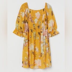 H&M Off Shoulder Floral Smocked Bodice Puff Sleeve Short Flowy Dress